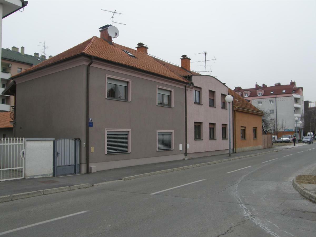 Studio Apartman Vukovic Varaždin Exteriör bild